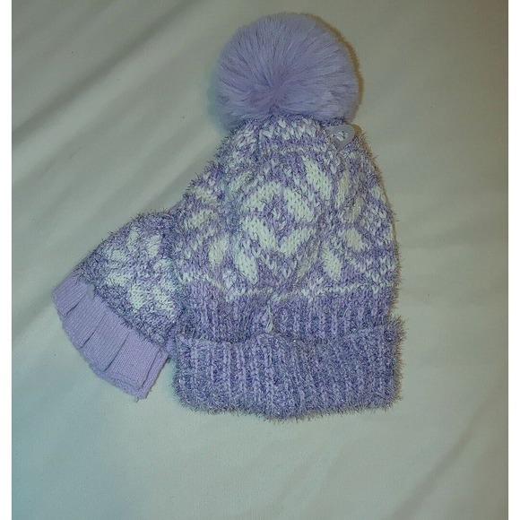 Super Cute Purple Beanie & Gloves - Picture 2 of 3